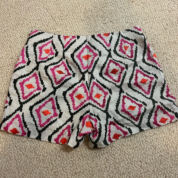 Embroidered Loft Shorts - size 6 high waisted - Picture 3 of 4